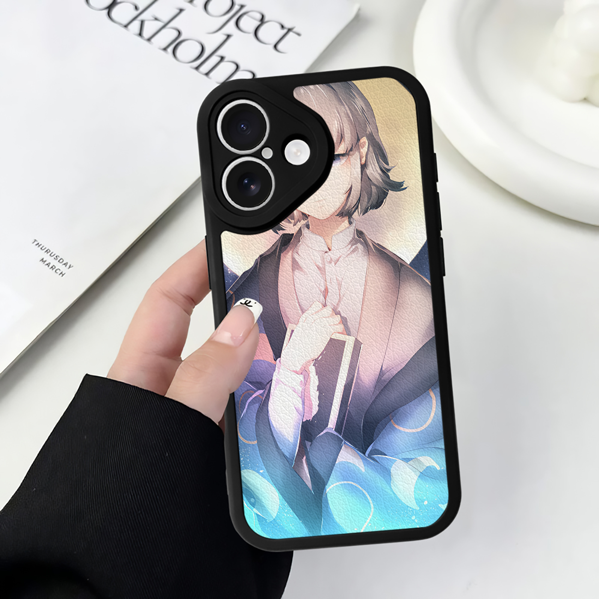 （画像用） 文豪ストレイドッグス Bungo Stray Dogs 【iPhone 16シリーズ対応】シリコンスマホケース（レザー調） 材質：シリコン